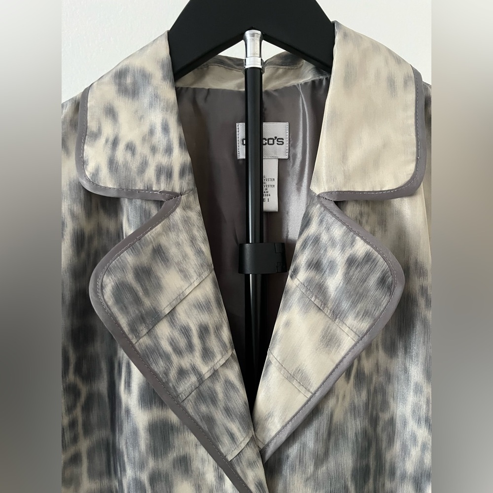 🤍  Chico’s Abstract Animal Print Blazer | Statement Jacket - Picture 6 of 11